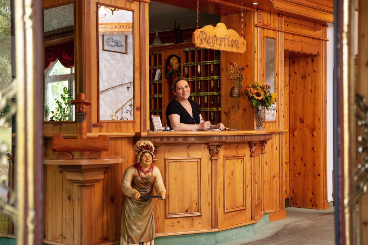 Sattelbogener Hof Hotel Traitsching Ngoại thất bức ảnh