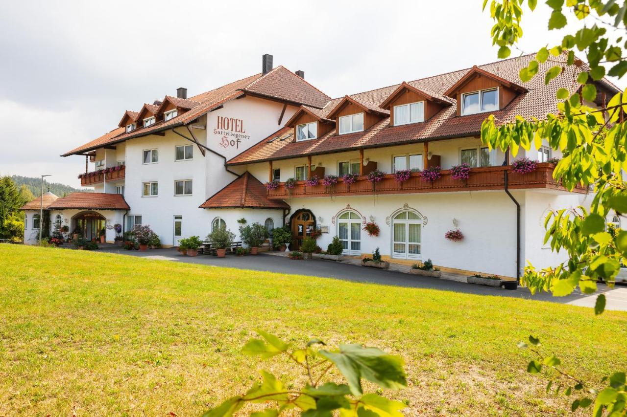 Sattelbogener Hof Hotel Traitsching Ngoại thất bức ảnh
