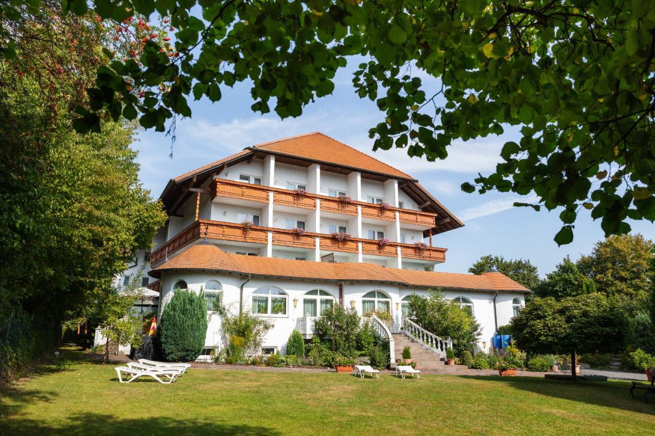 Sattelbogener Hof Hotel Traitsching Ngoại thất bức ảnh