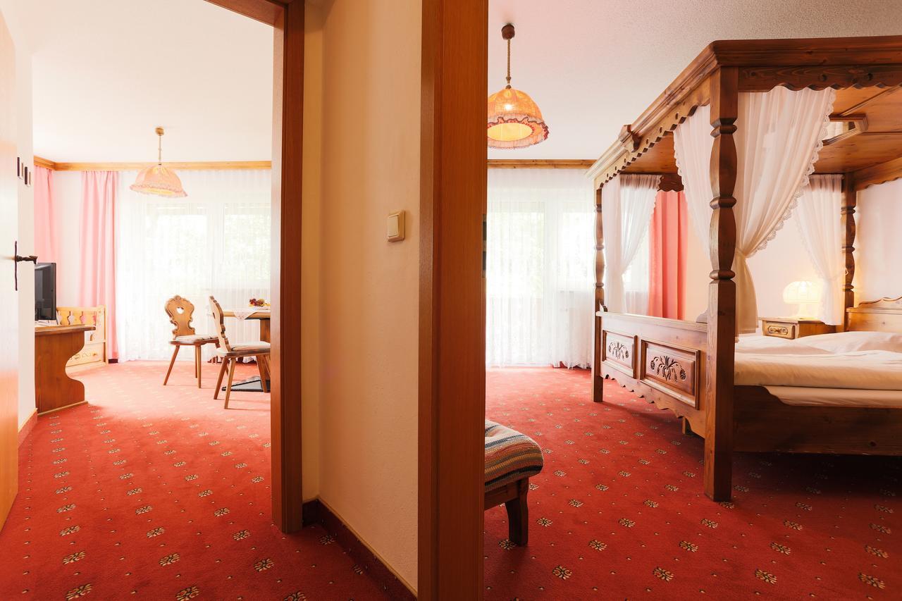 Sattelbogener Hof Hotel Traitsching Ngoại thất bức ảnh