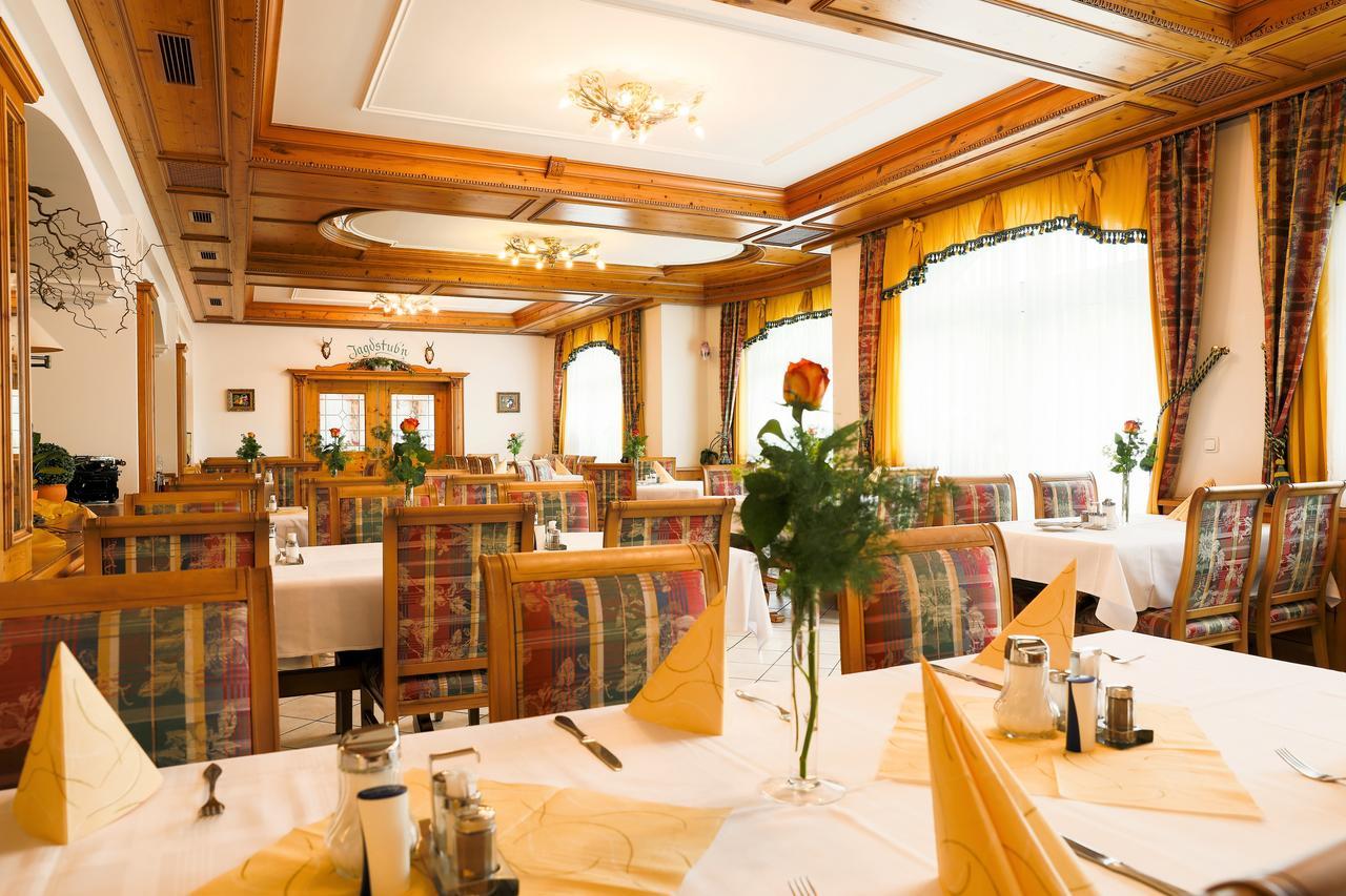 Sattelbogener Hof Hotel Traitsching Ngoại thất bức ảnh