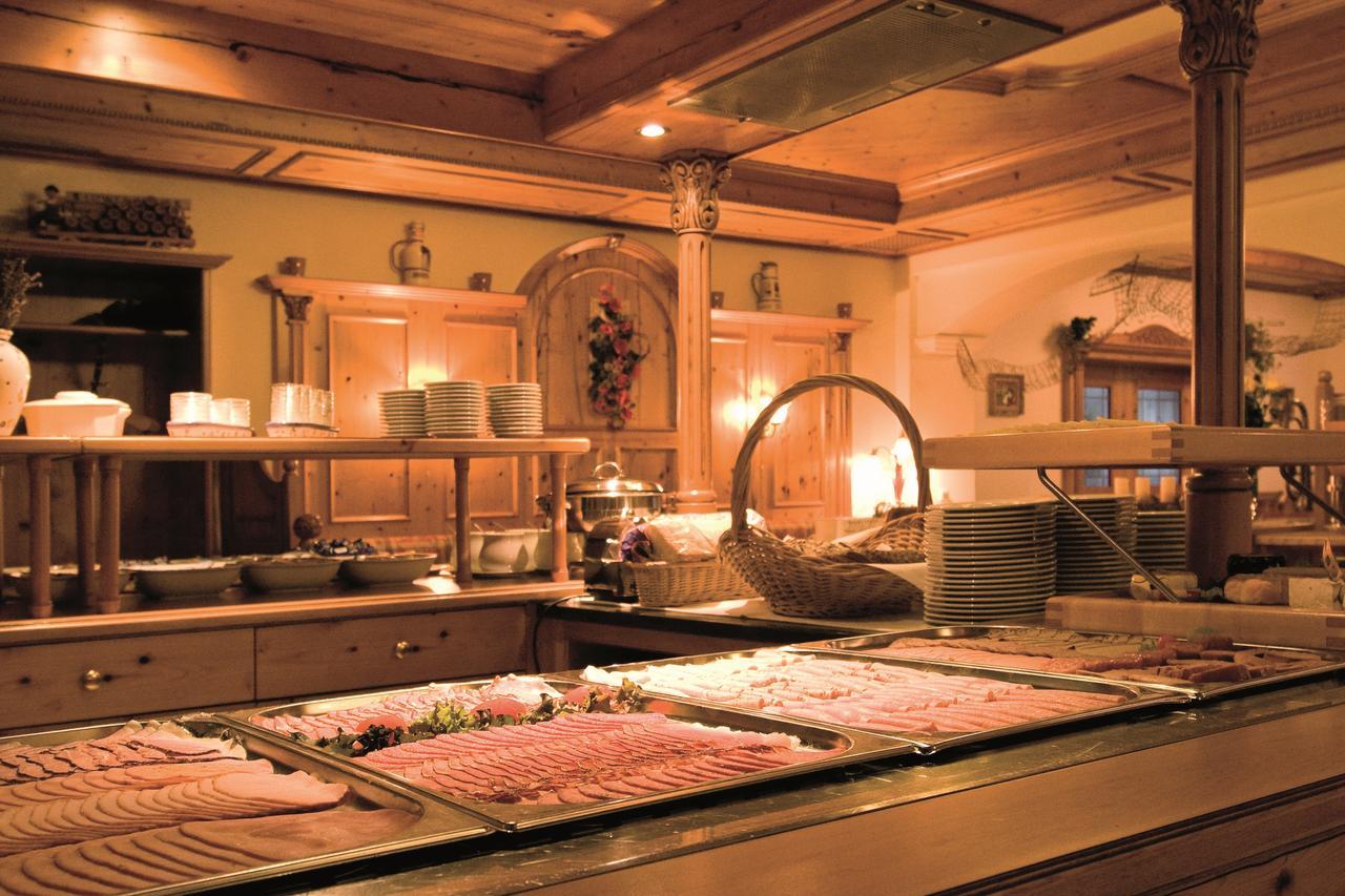 Sattelbogener Hof Hotel Traitsching Ngoại thất bức ảnh